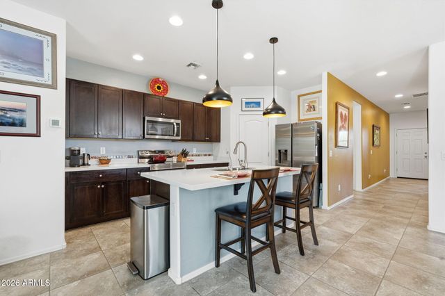 1677 E JARDIN Place, Casa Grande, AZ 85122