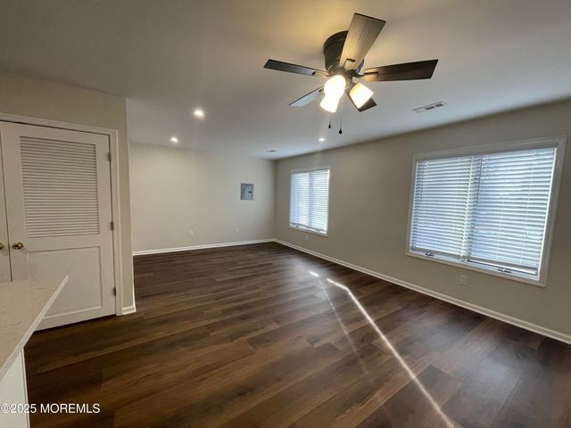 1508 Beaver Dam Road 6, Point Pleasant, NJ 08742