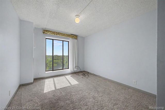 21800 Morley Avenue 1018, Dearborn, MI 48124