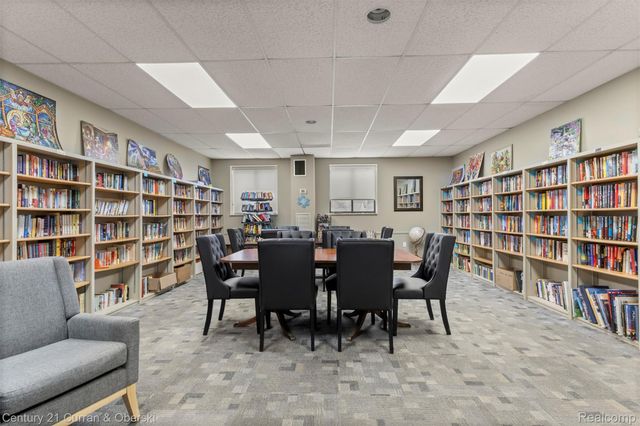 21800 Morley Avenue 1018, Dearborn, MI 48124