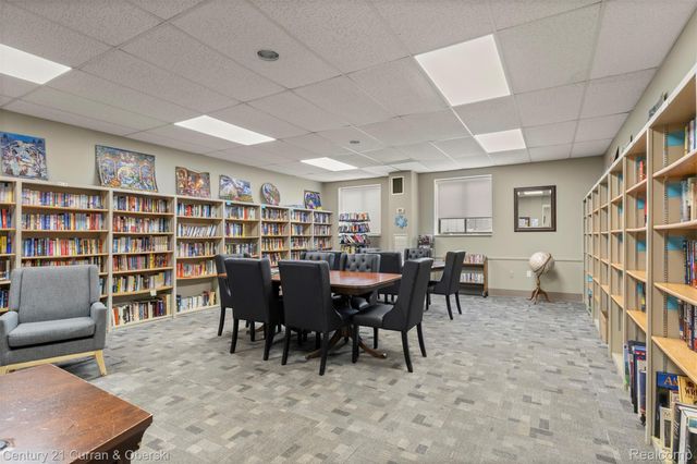 21800 Morley Avenue 1018, Dearborn, MI 48124