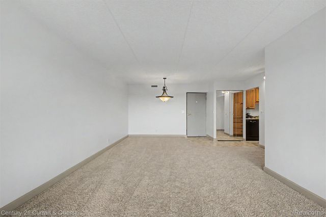 21800 Morley Avenue 1018, Dearborn, MI 48124