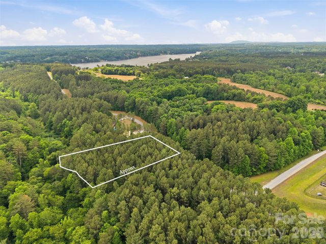 6020 Plantation Pointe Drive 91, Granite Falls, NC 28630