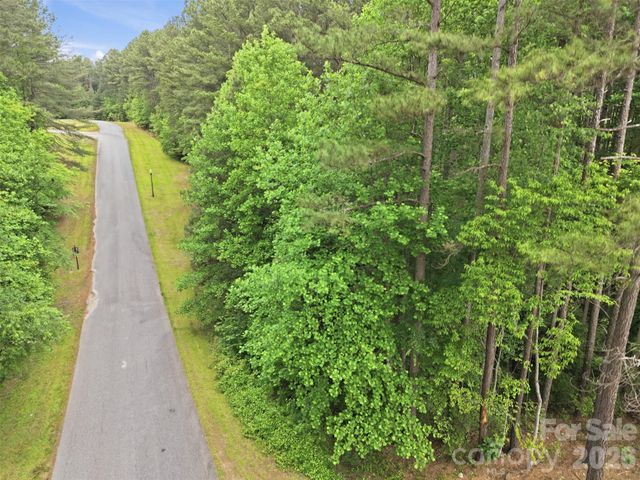 6020 Plantation Pointe Drive 91, Granite Falls, NC 28630