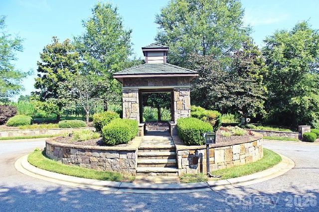 6020 Plantation Pointe Drive 91, Granite Falls, NC 28630