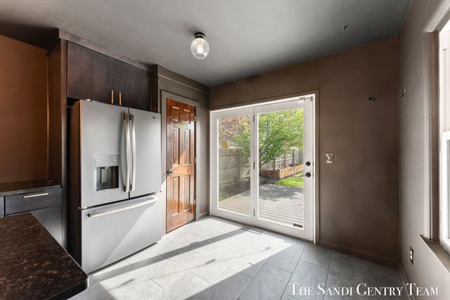 2414 Paris Avenue Se, City Of Grand Rapids, MI 49507