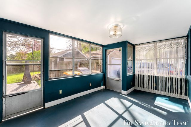2414 Paris Avenue Se, City Of Grand Rapids, MI 49507