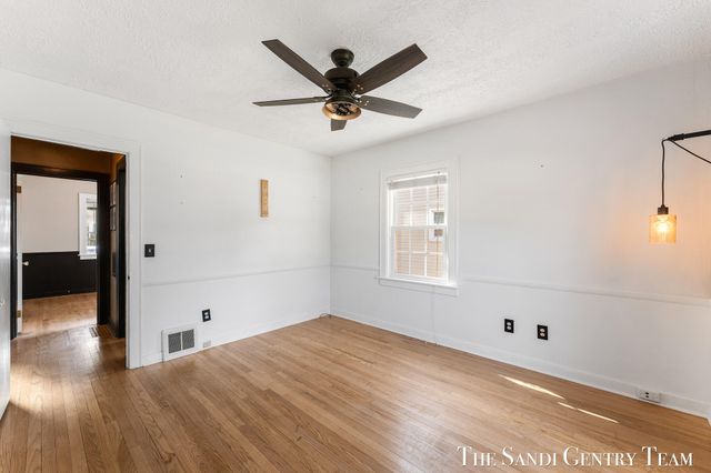 2414 Paris Avenue Se, City Of Grand Rapids, MI 49507