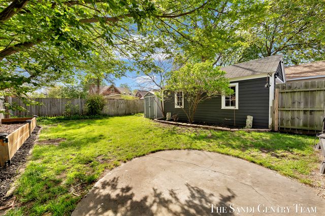 2414 Paris Avenue Se, City Of Grand Rapids, MI 49507