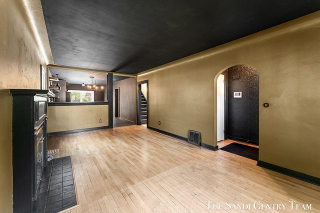 2414 Paris Avenue Se, City Of Grand Rapids, MI 49507