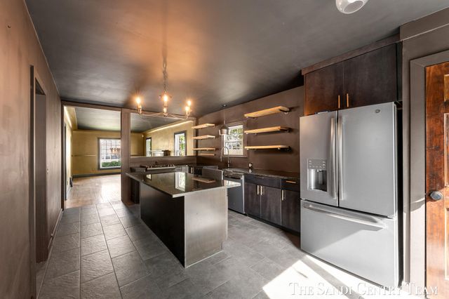 2414 Paris Avenue Se, City Of Grand Rapids, MI 49507