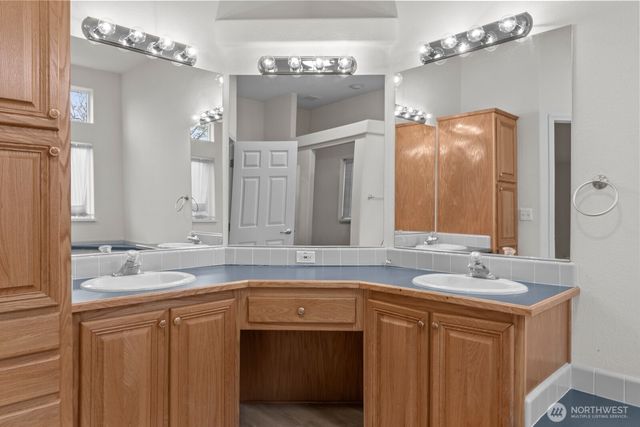 8018 18th Lane SE, Lacey, WA 98503