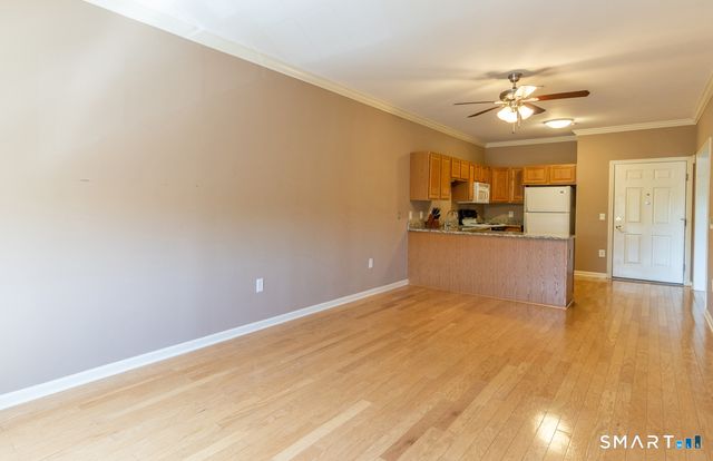 1 Brush Pasture Lane 205, Portland, CT 06480