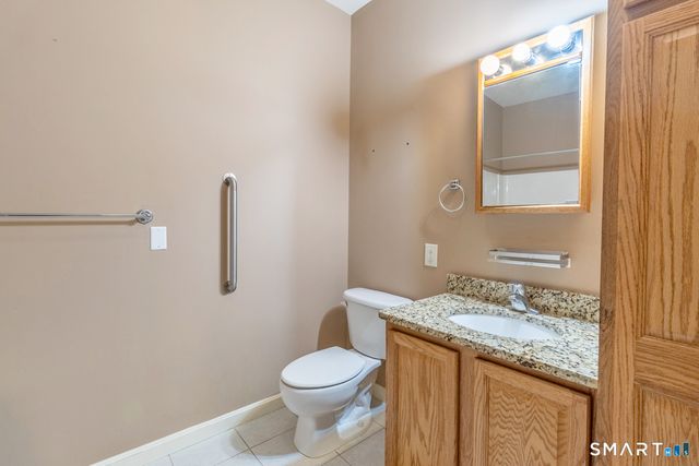 1 Brush Pasture Lane 205, Portland, CT 06480