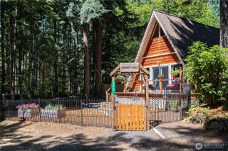 371 N Wynoochee Drive, Hoodsport, WA 98548