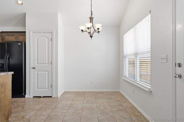 205 W 45th Street, Sand Springs, OK 74063