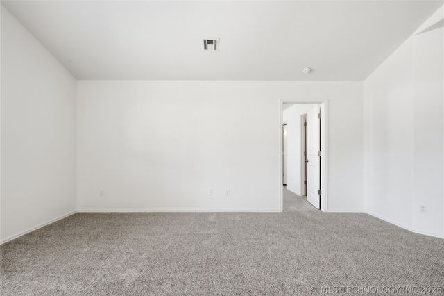 205 W 45th Street, Sand Springs, OK 74063