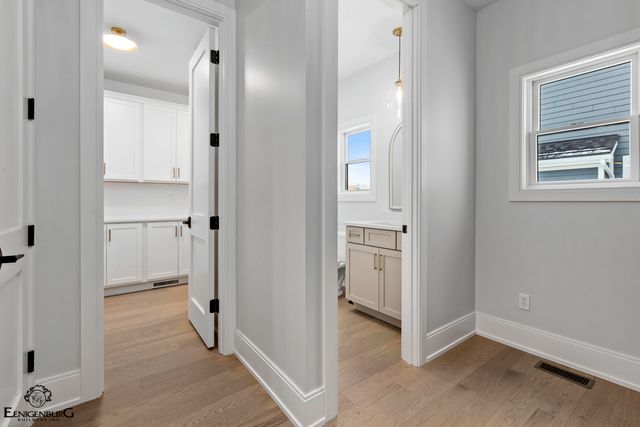 9720 Dunegrass Way, St. John, IN 46373