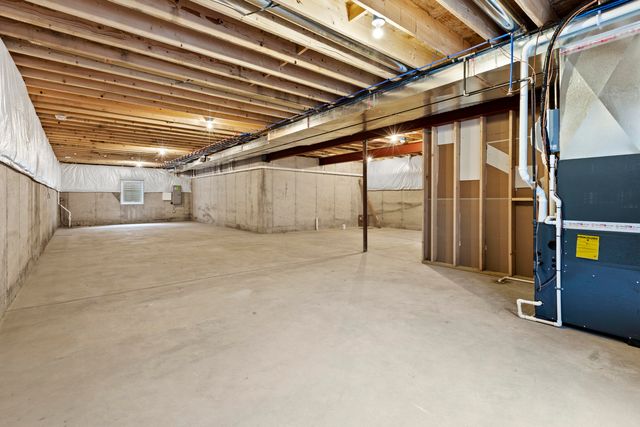 9720 Dunegrass Way, St. John, IN 46373