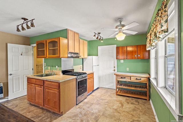 134 MILLWOOD LN, San Antonio, TX 78216