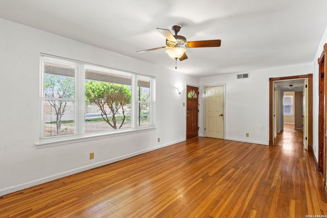 134 MILLWOOD LN, San Antonio, TX 78216