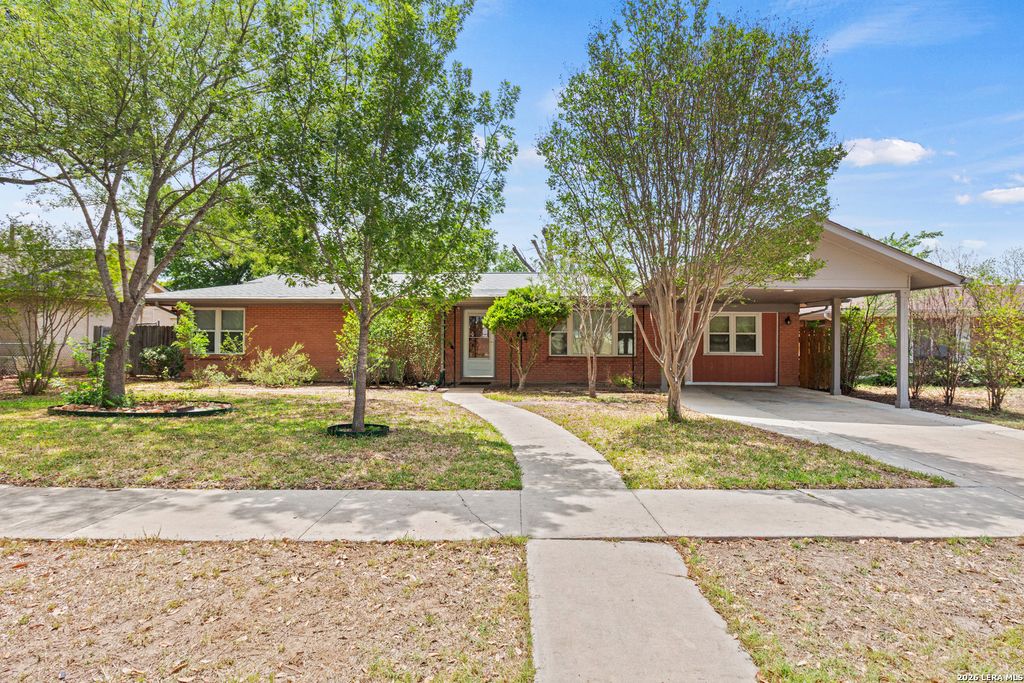 134 MILLWOOD LN, San Antonio, TX 78216