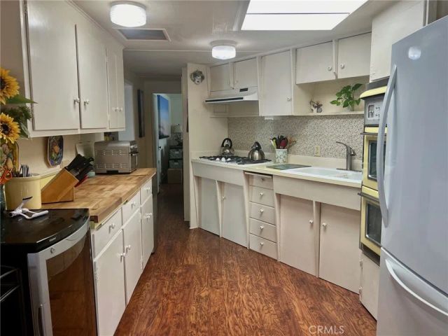 50 Saratoga, Newport Beach, CA 92660