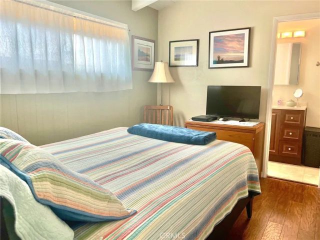 50 Saratoga, Newport Beach, CA 92660