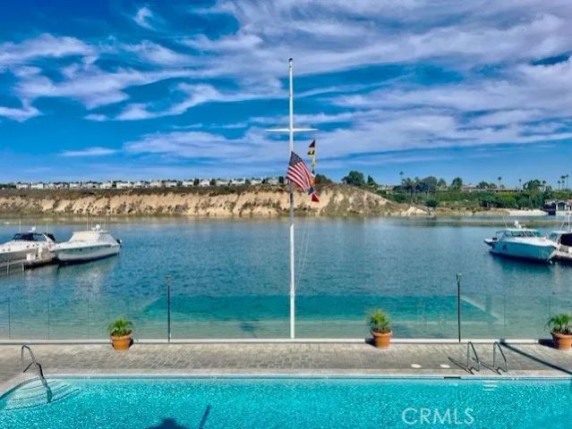 50 Saratoga, Newport Beach, CA 92660