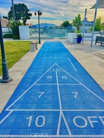 50 Saratoga, Newport Beach, CA 92660