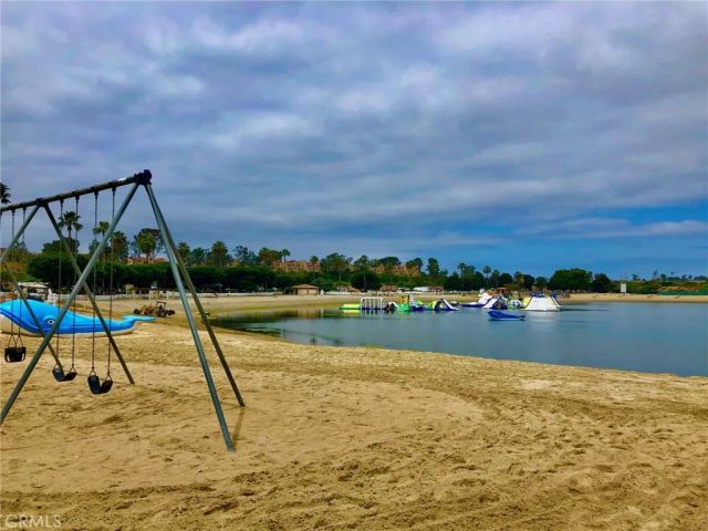 50 Saratoga, Newport Beach, CA 92660