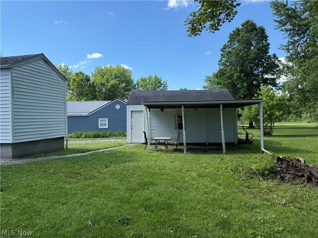 4563 Nutwood Avenue NW, Champion, OH 44483