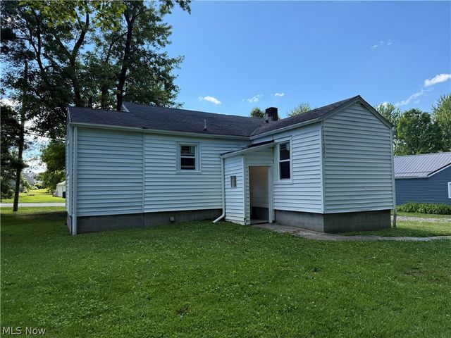 4563 Nutwood Avenue NW, Champion, OH 44483