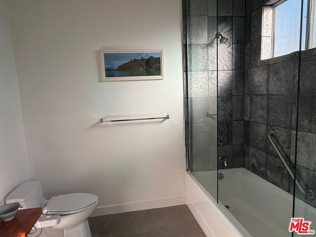 924 5th Street 10, Santa Monica, CA 90403