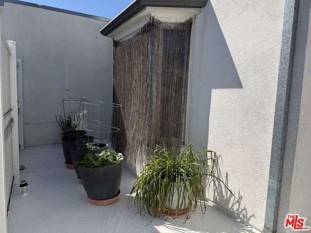 924 5th Street 10, Santa Monica, CA 90403