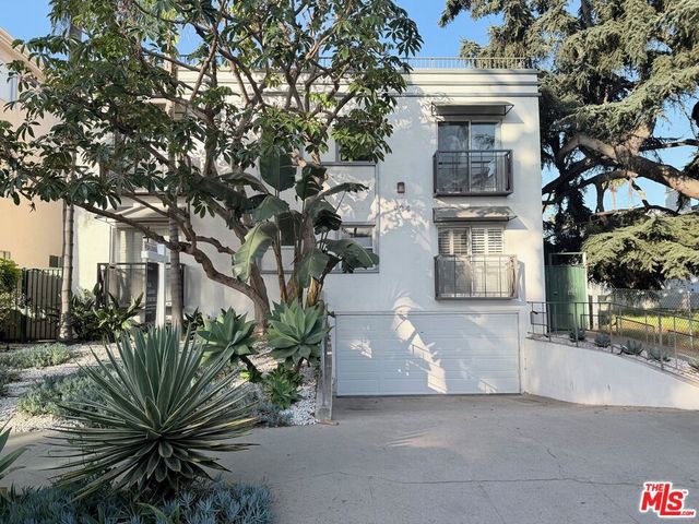 924 5th Street 10, Santa Monica, CA 90403