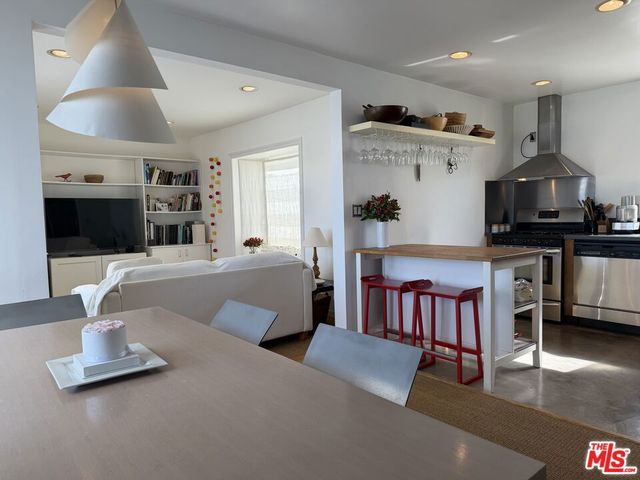 924 5th Street 10, Santa Monica, CA 90403