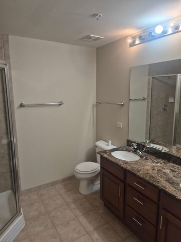 1479 N MILWAUKEE Avenue 309, Libertyville, IL 60048