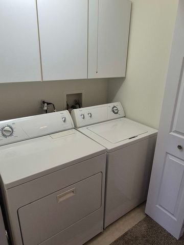 1479 N MILWAUKEE Avenue 309, Libertyville, IL 60048