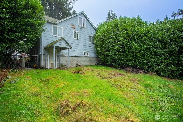 2020 Marine Drive, Bremerton, WA 98312