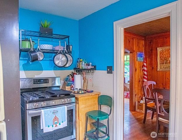 2020 Marine Drive, Bremerton, WA 98312