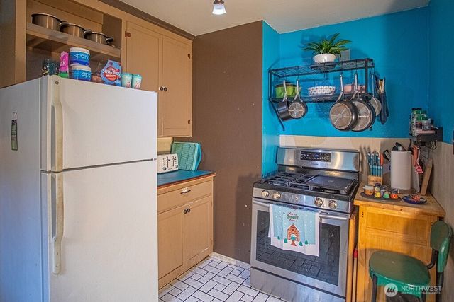 2020 Marine Drive, Bremerton, WA 98312