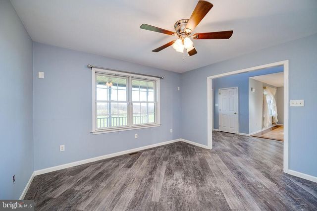 130 TROXEL RD, Shoemakersville, PA 19555