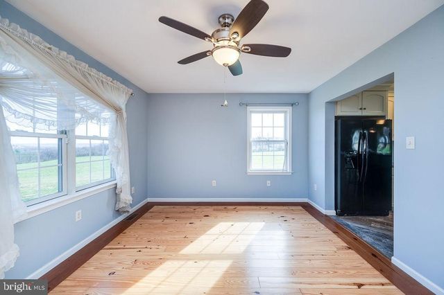 130 TROXEL RD, Shoemakersville, PA 19555