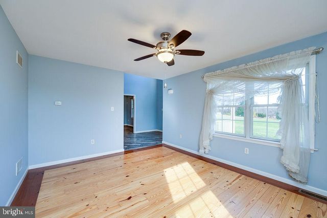 130 TROXEL RD, Shoemakersville, PA 19555