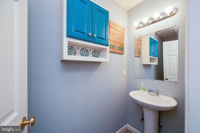 130 TROXEL RD, Shoemakersville, PA 19555