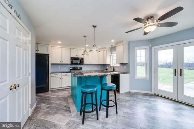 130 TROXEL RD, Shoemakersville, PA 19555