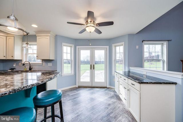 130 TROXEL RD, Shoemakersville, PA 19555