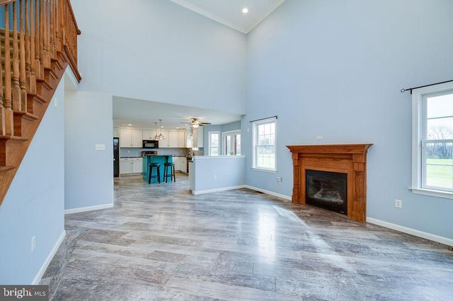 130 TROXEL RD, Shoemakersville, PA 19555