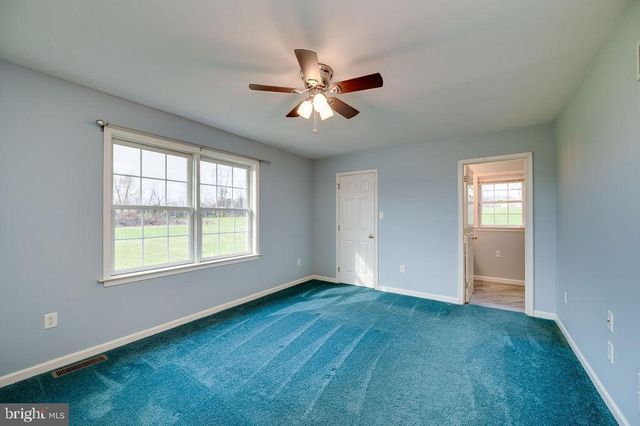 130 TROXEL RD, Shoemakersville, PA 19555